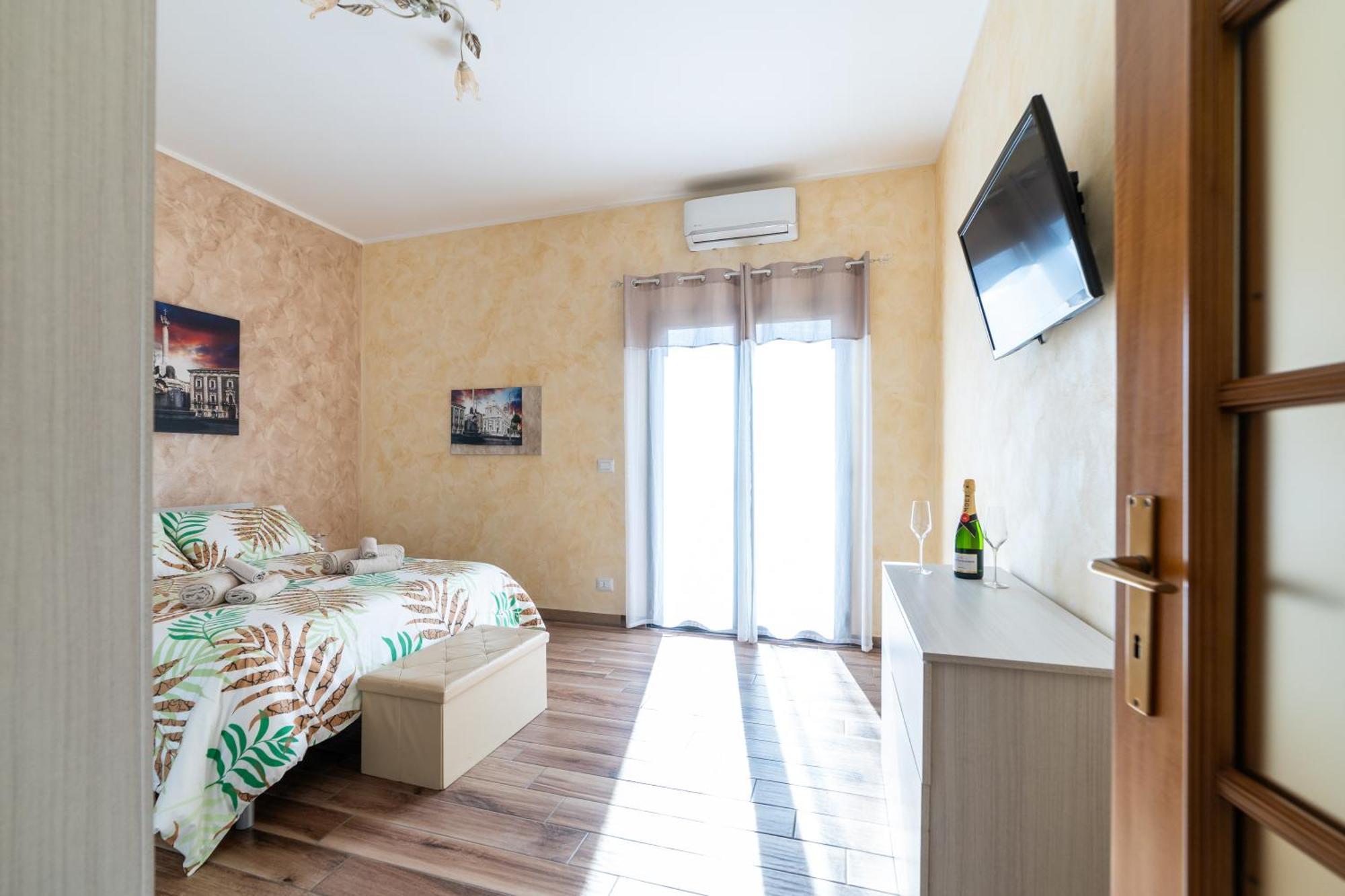 Casa La Scivola Apartment Катания Екстериор снимка